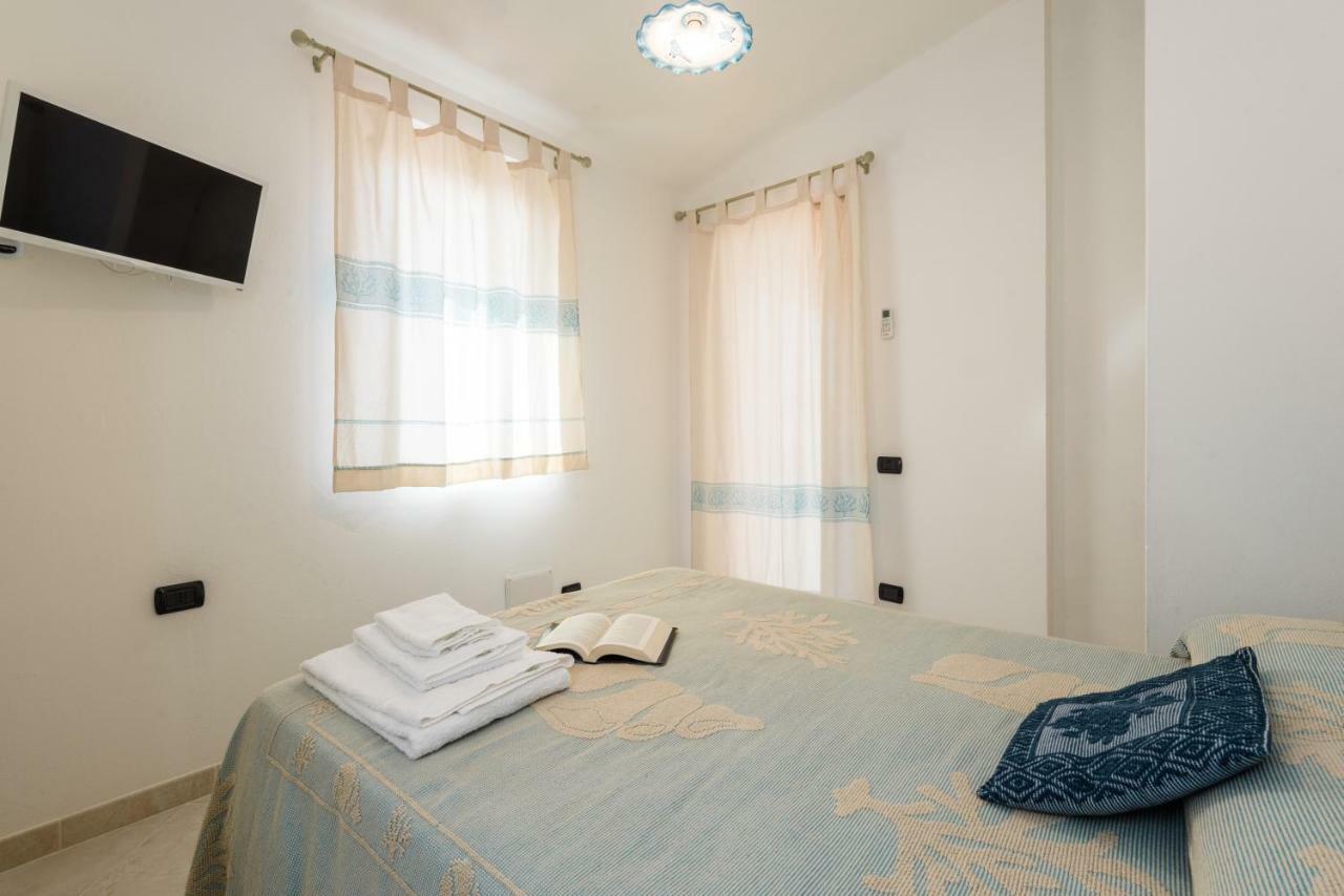 Le Due Isole Apartment Олбия Екстериор снимка