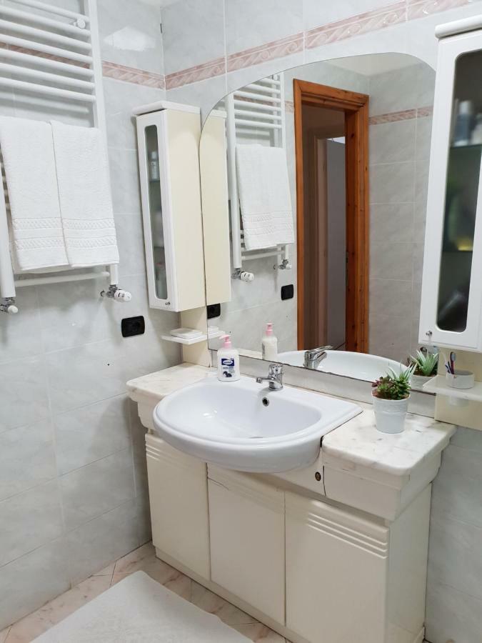 Le Due Isole Apartment Олбия Екстериор снимка