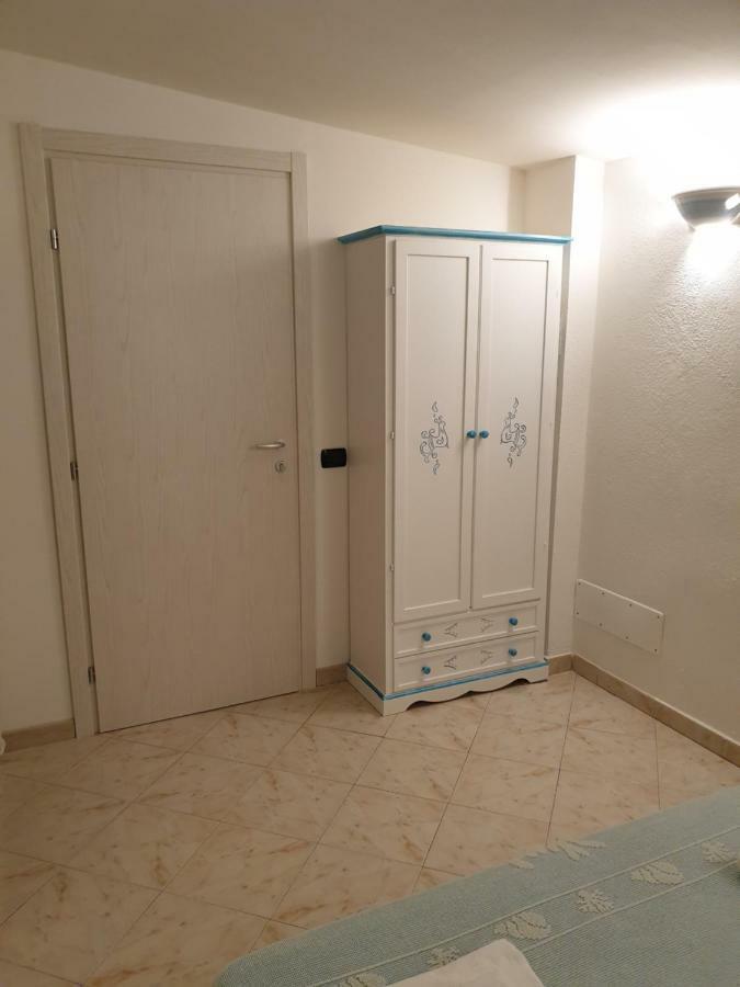 Le Due Isole Apartment Олбия Екстериор снимка